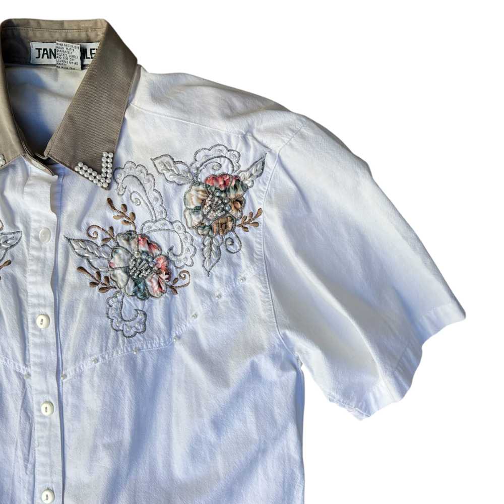 Jane Ashley Embroidered Top Size M